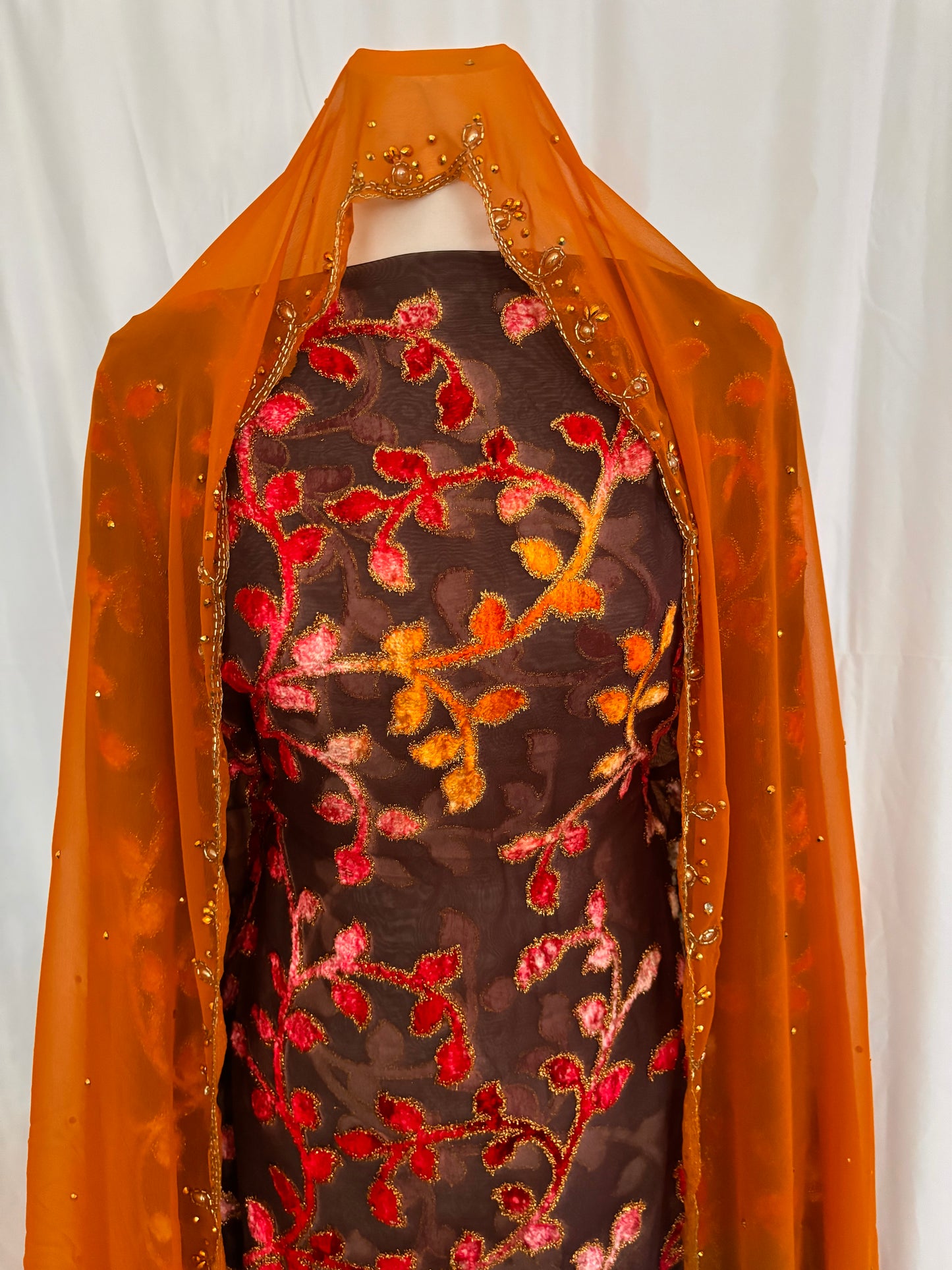 Lina MAQBAL set