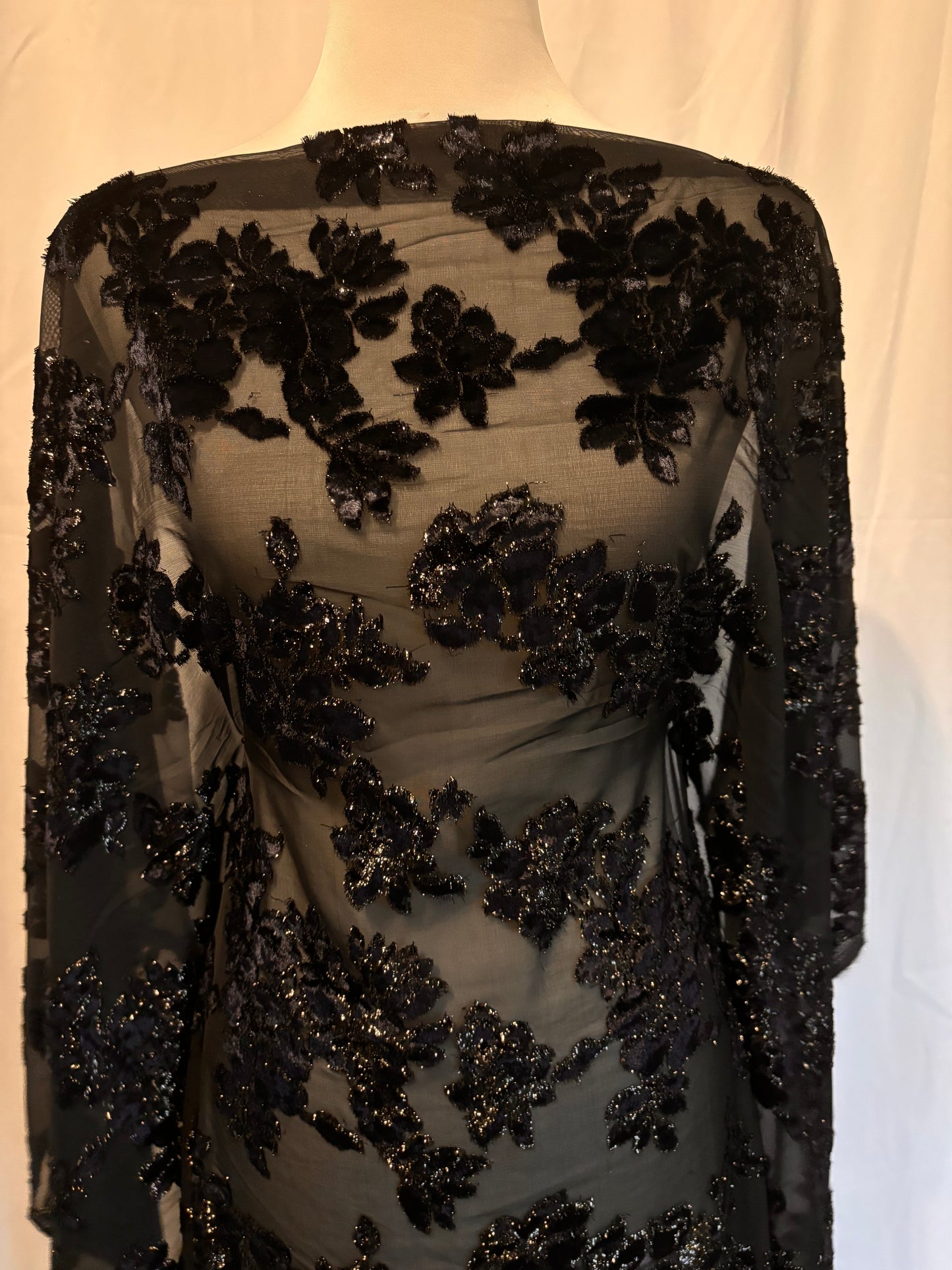 Sarah MAQBAL  set