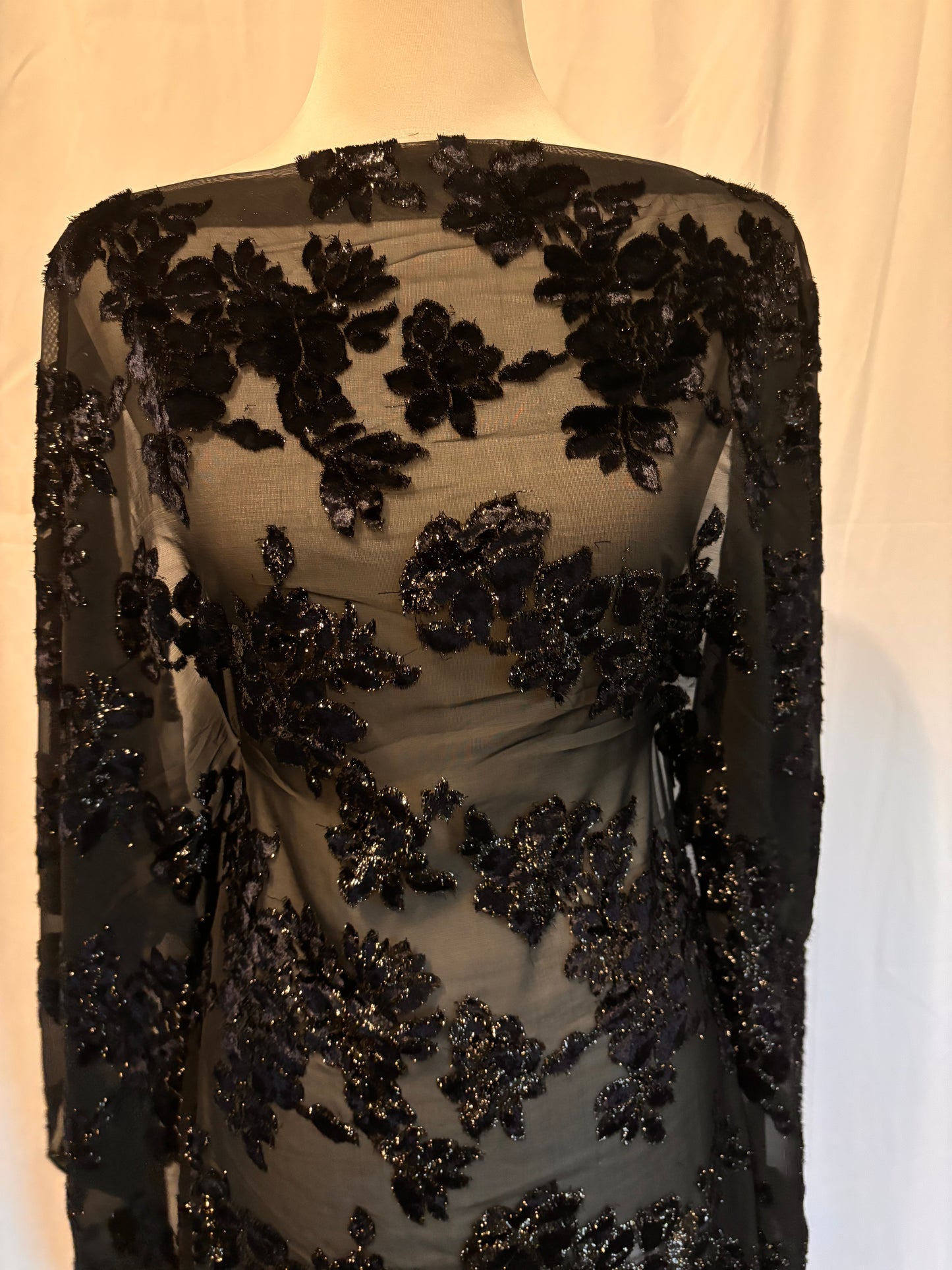 Sarah MAQBAL  set