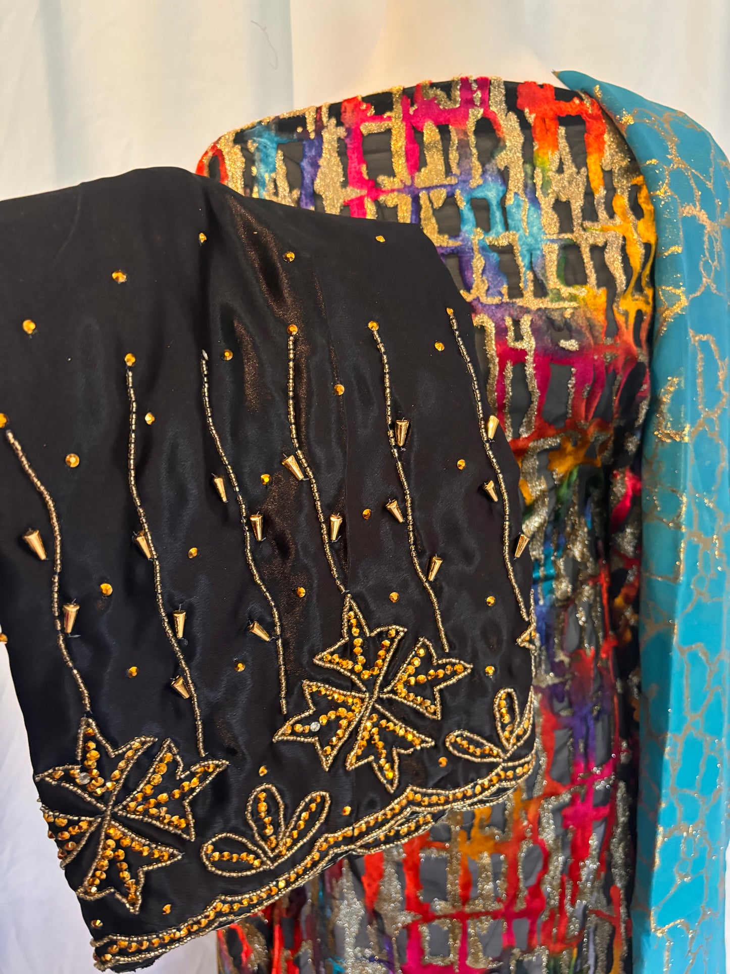 Amal Maqbal set